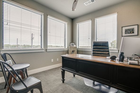 Office For Sale: 8048 FM 35, Royse City, TX 75189